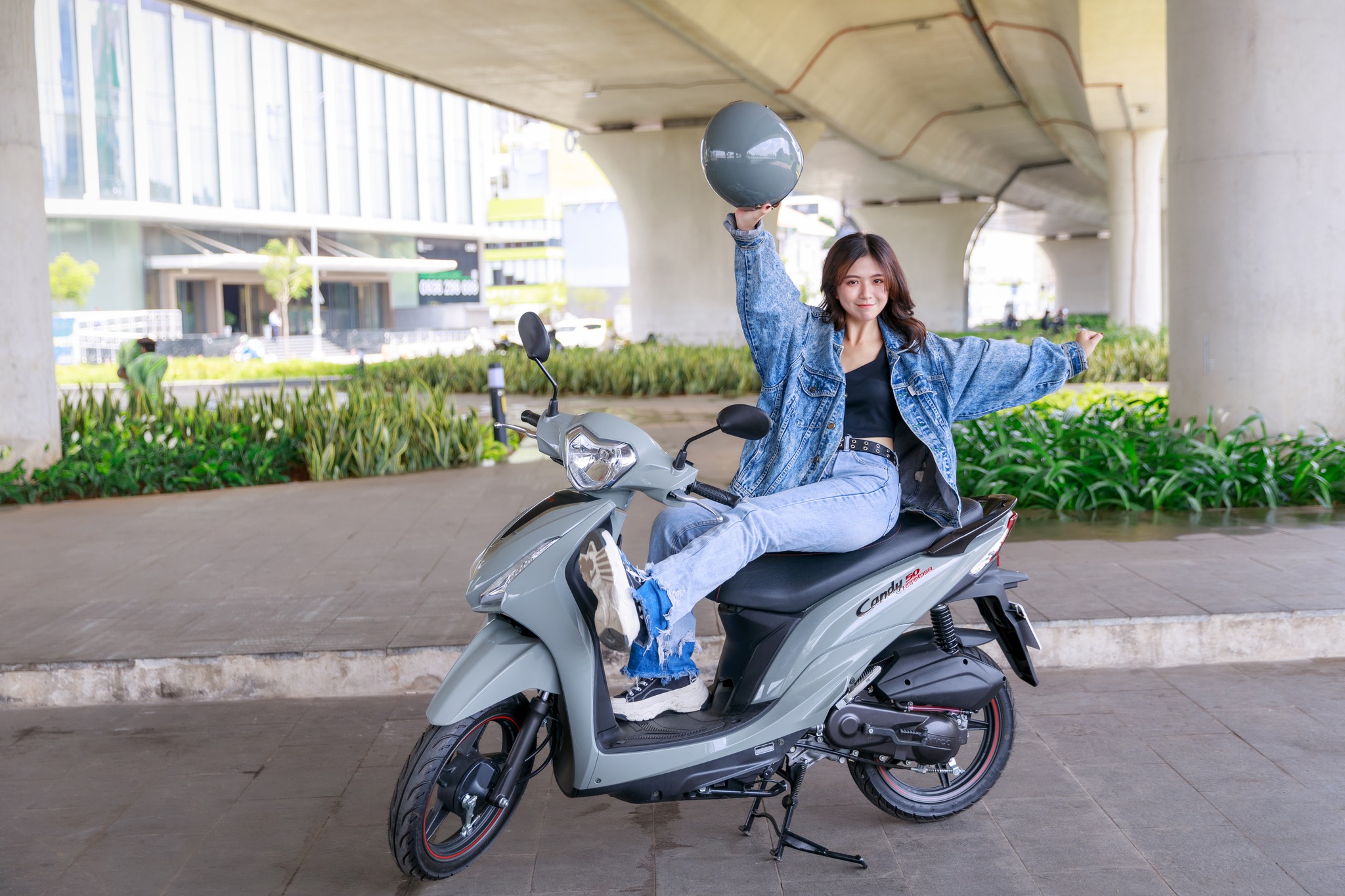 Kymco Candy và Osakar Rova P sự lựa chọn nào cho dân văn phòng?