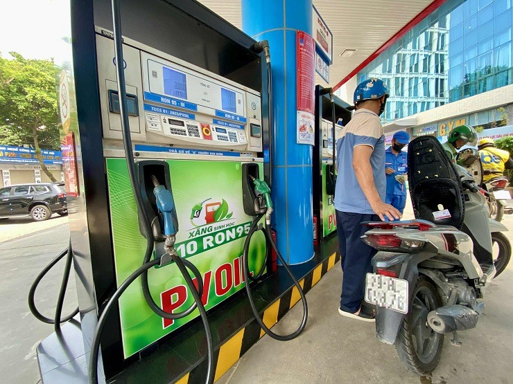 Tại sao xăng E10 có thể là "kẻ hủy diệt" thầm lặng của động cơ 1.4 TSI ở Đức? Bài học cho người Việt