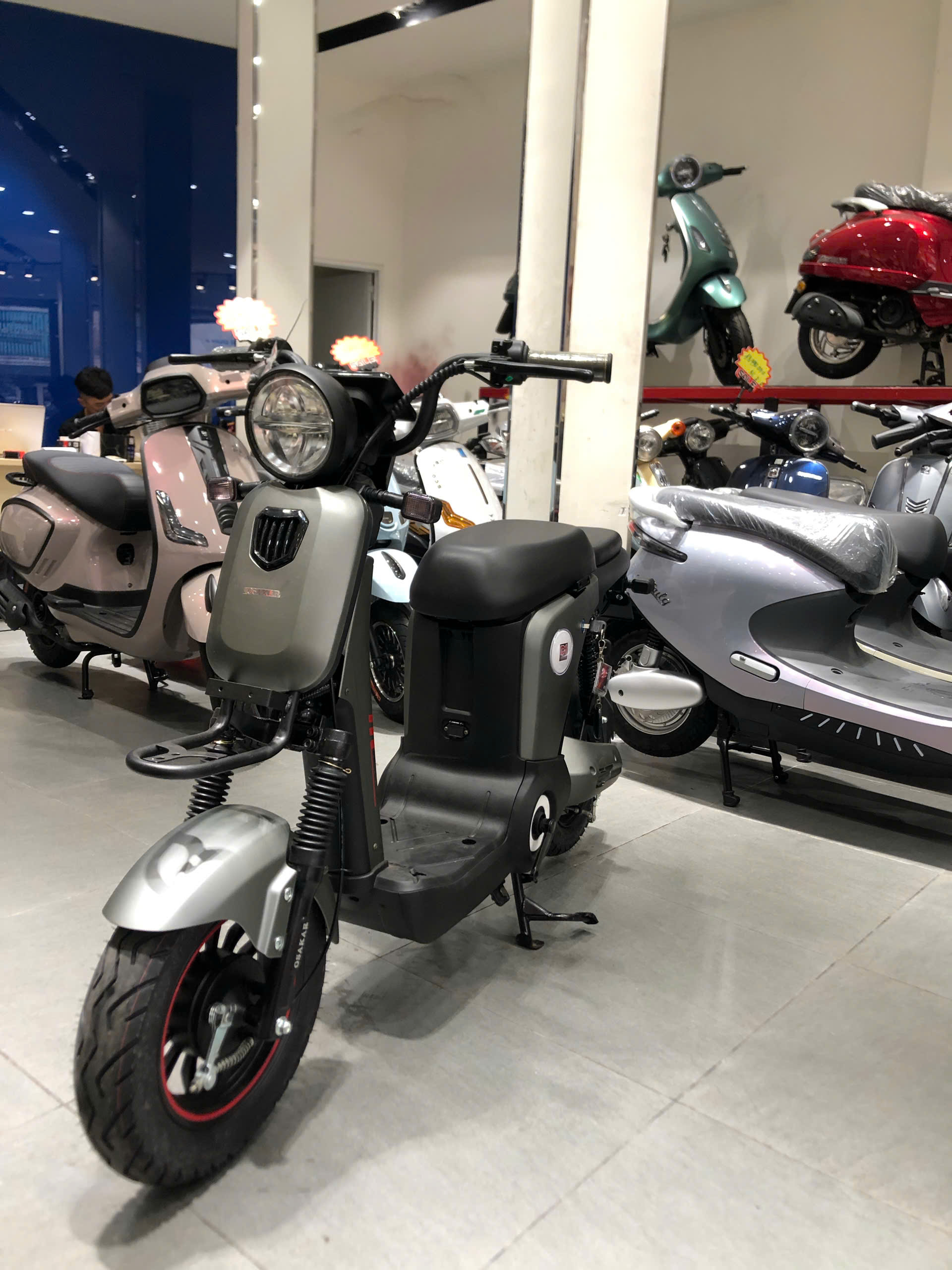 Cấm xe xăng tại Hà Nội và TP.HCM: Không chỉ là con số 400.000 xe